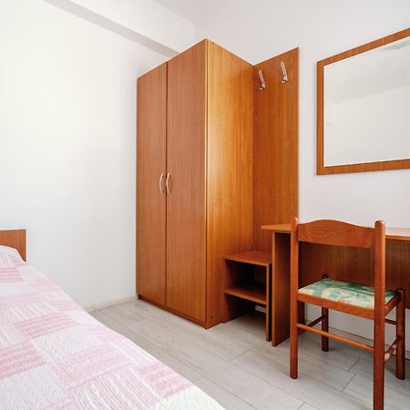 Charming Little Apartment Чилипи Екстер'єр фото