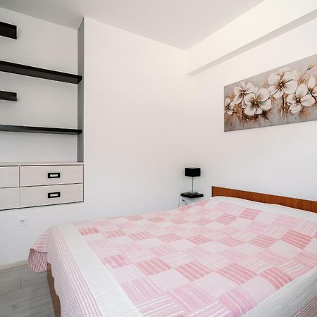 Charming Little Apartment Чилипи Екстер'єр фото